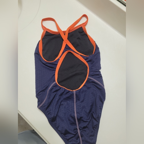 TYR hexa suit size 26 - Picture 2 of 3